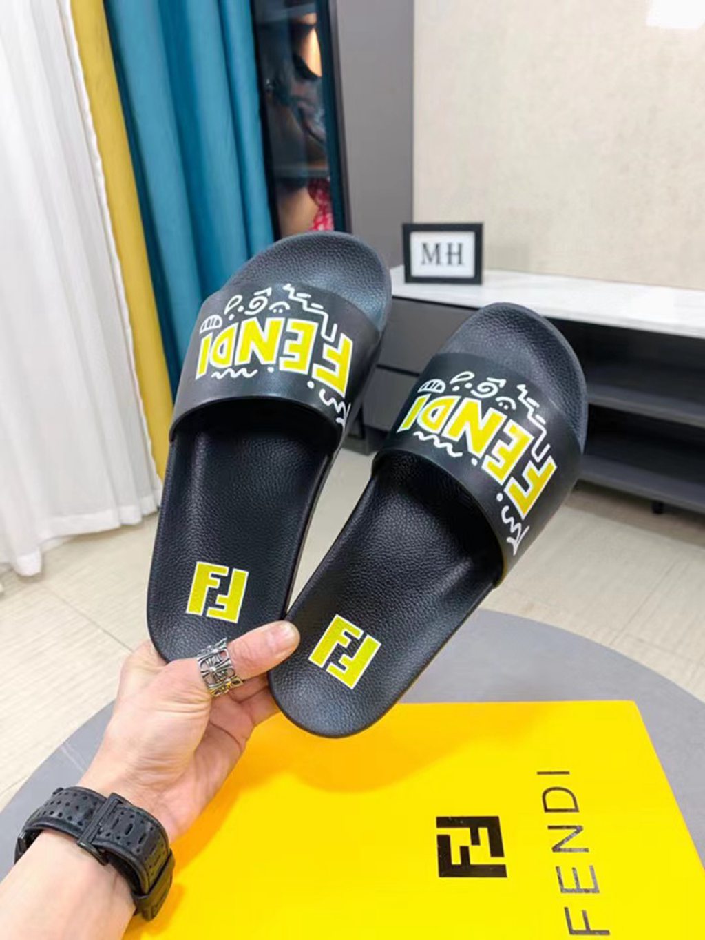 SANDALS